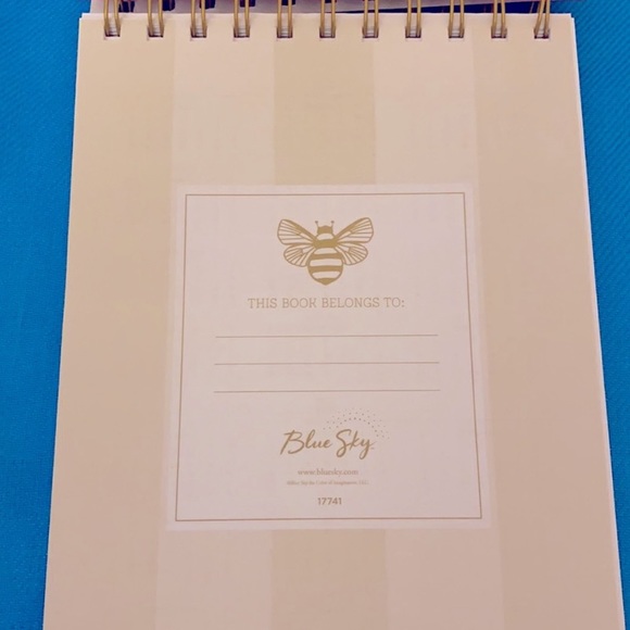 🆕 Sky Blue Notebook - Picture 4 of 10